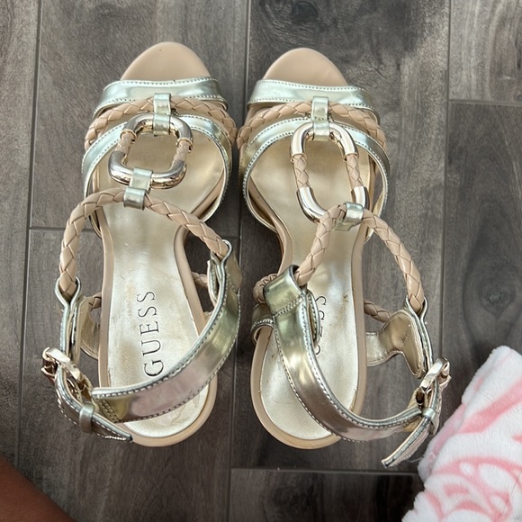 Guess nude gold heels - Picture 6 of 14